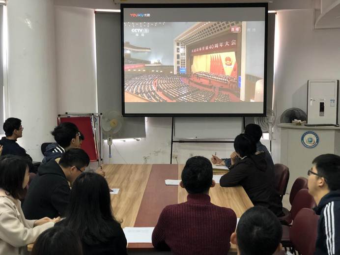 说明: 0516e4d6ce25ab9269924f33d9b5fb6 说明: 0516e4d6ce25ab9269924f33d9b5fb6